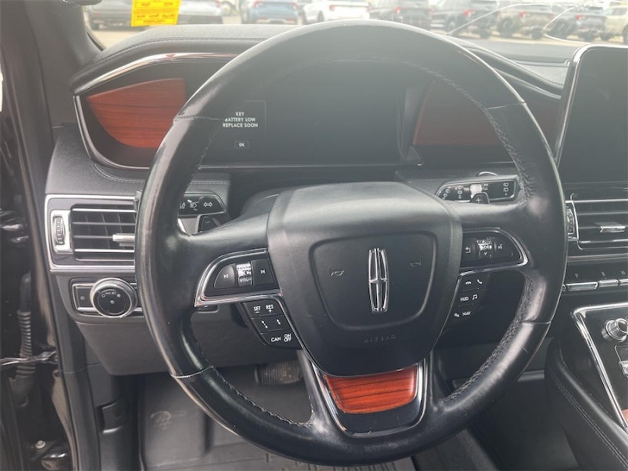 2021 Lincoln Navigator NAVIGATOR   - Navigation Photo5