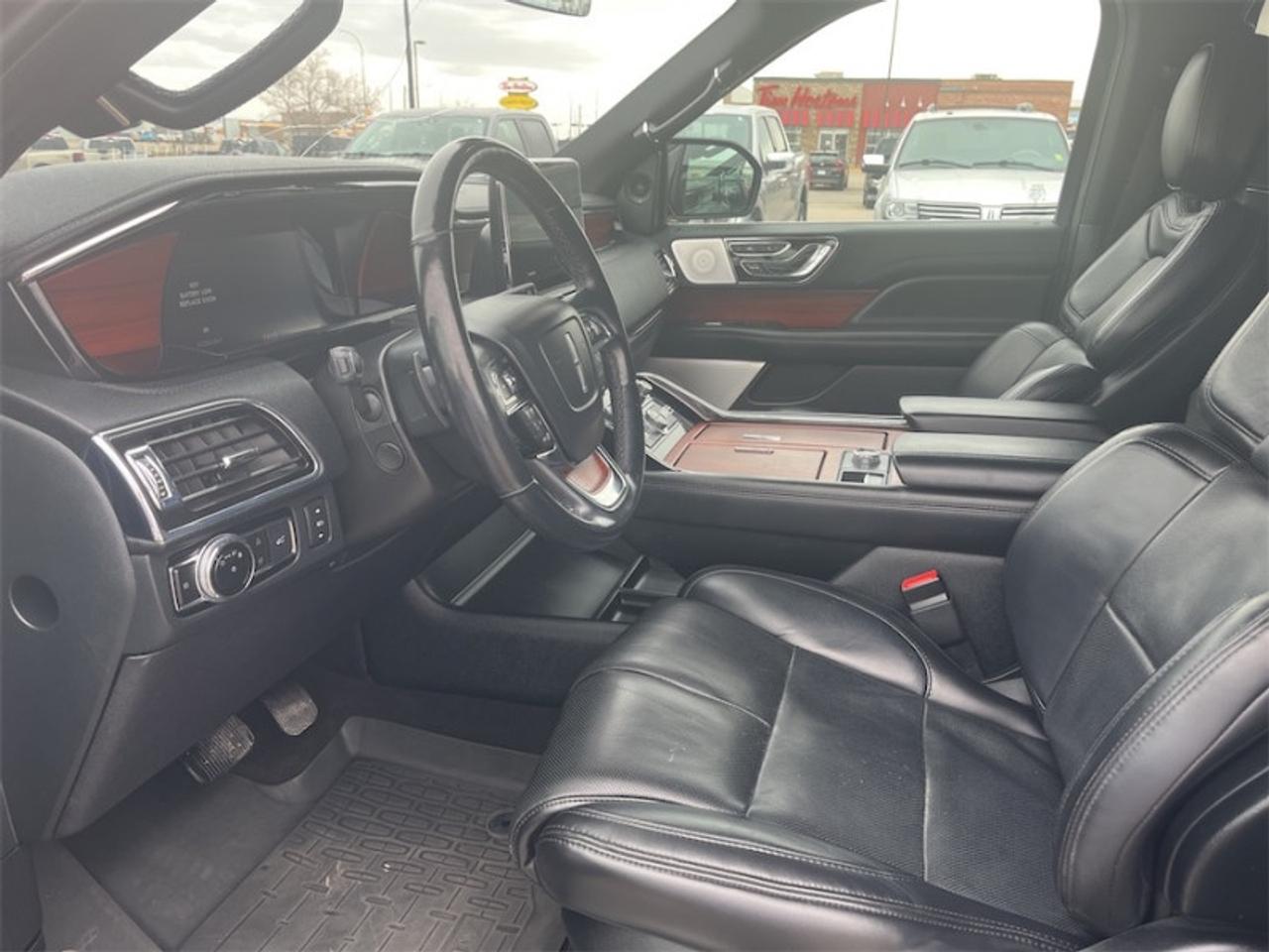 2021 Lincoln Navigator NAVIGATOR   - Navigation Photo5