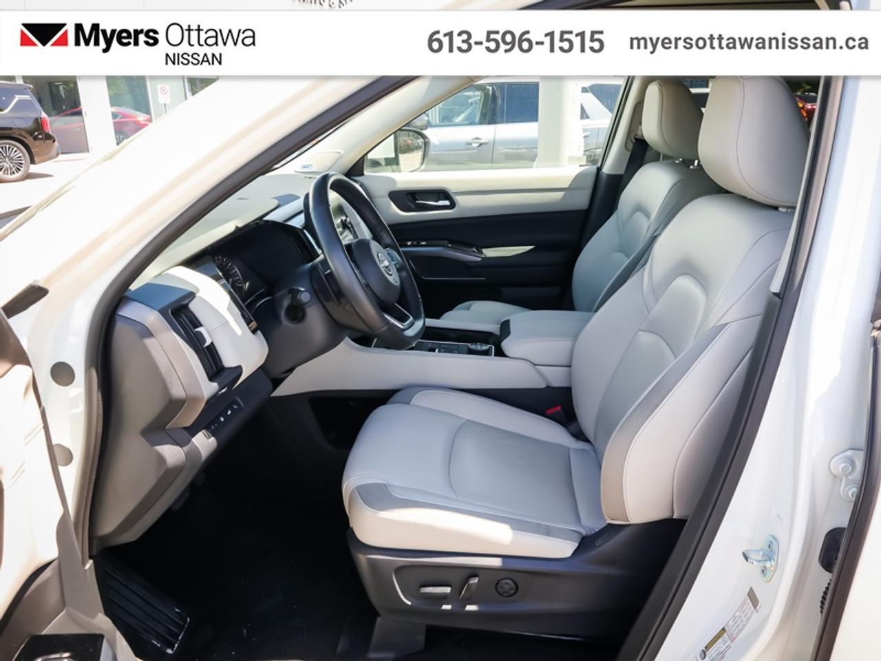 2023 Nissan Pathfinder SL  - Sunroof -  Navigation Photo