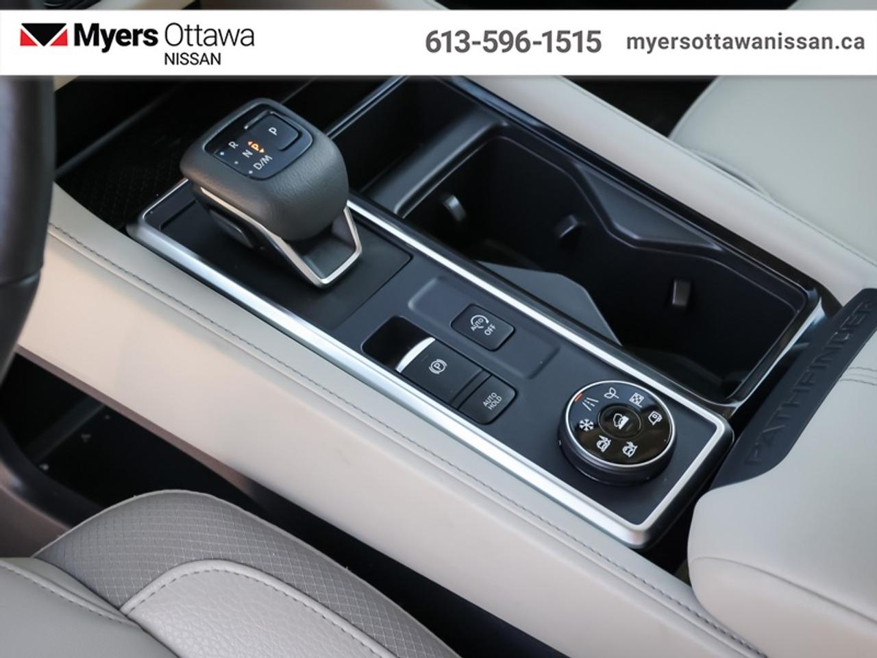 2023 Nissan Pathfinder SL  - Sunroof -  Navigation Photo