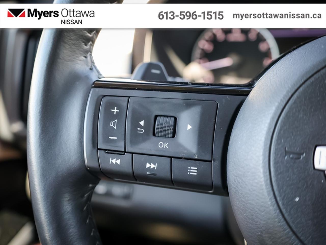 2023 Nissan Pathfinder SL  - Sunroof -  Navigation Photo