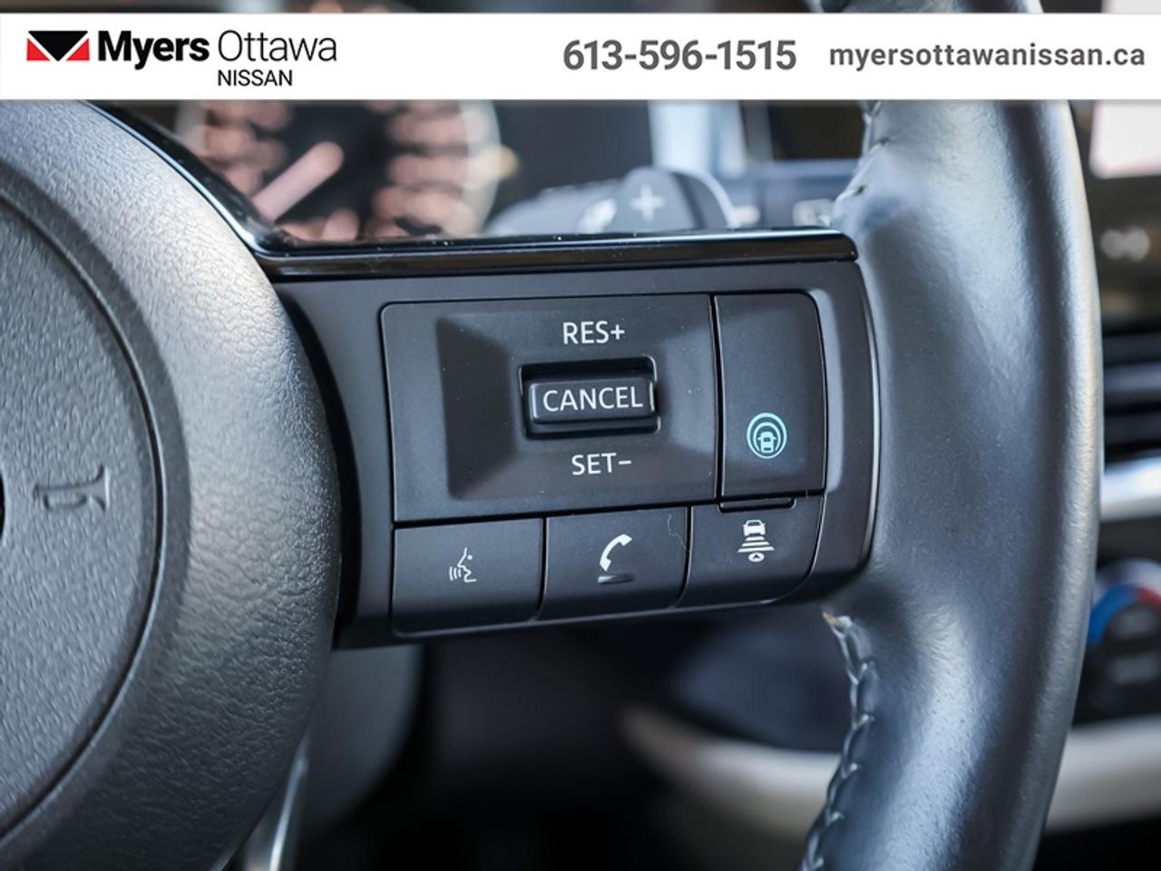 2023 Nissan Pathfinder SL  - Sunroof -  Navigation Photo