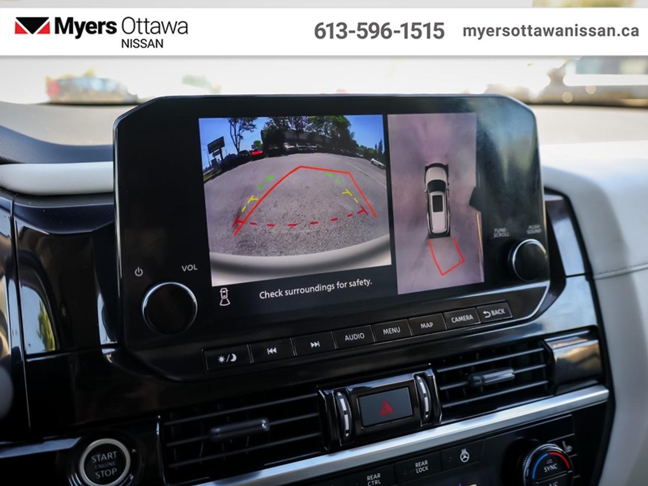 2023 Nissan Pathfinder SL  - Sunroof -  Navigation Photo