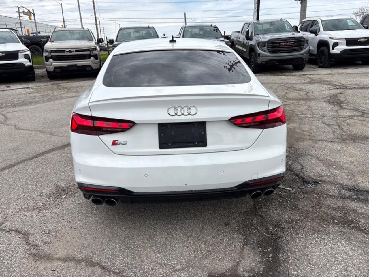 2022 Audi S5 Sportback Progressiv 3.0 TFSI quattro  SNOW TIRES INCLUDED! Photo