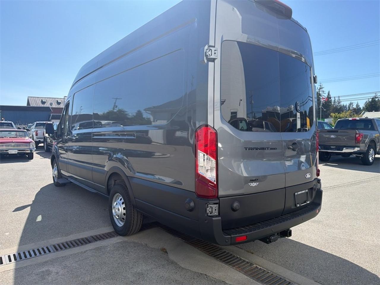 2026 Ford Transit Cargo Van BASE Photo2