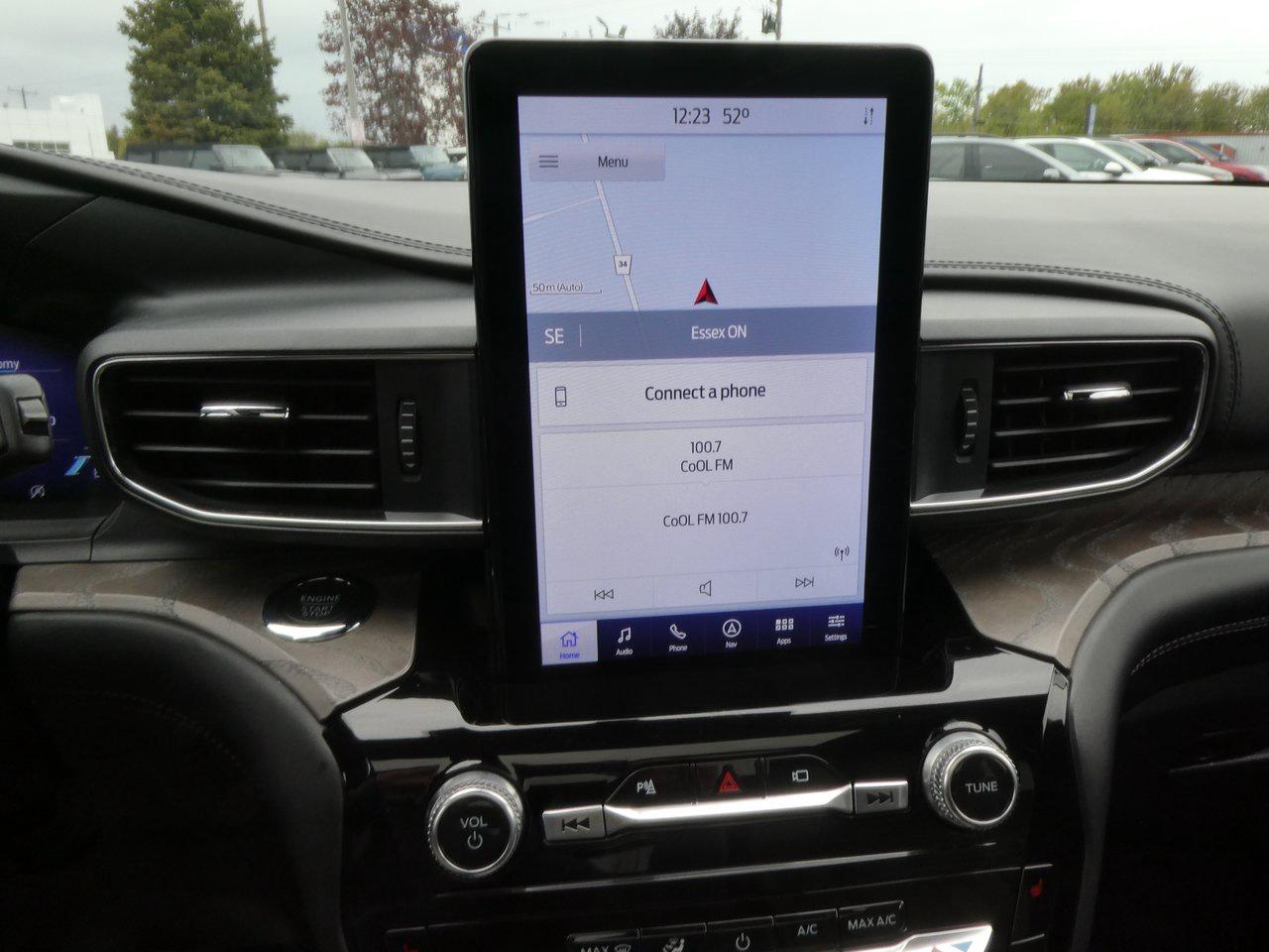 2022 Ford Explorer Platinum | Heated Seats | Backup Cam | Nav | Photo