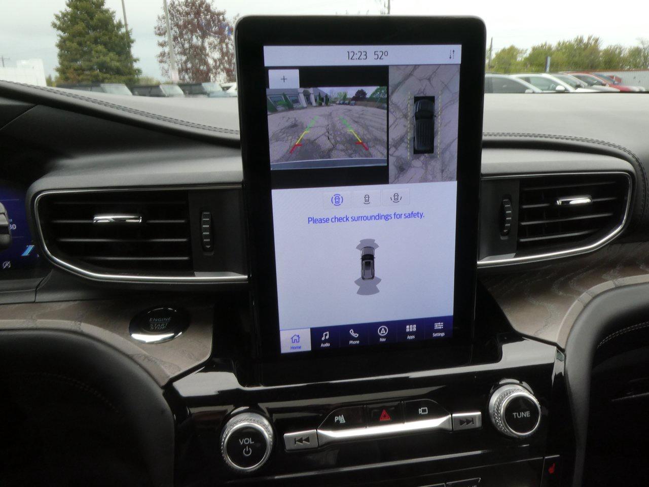 2022 Ford Explorer Platinum | Heated Seats | Backup Cam | Nav | Photo