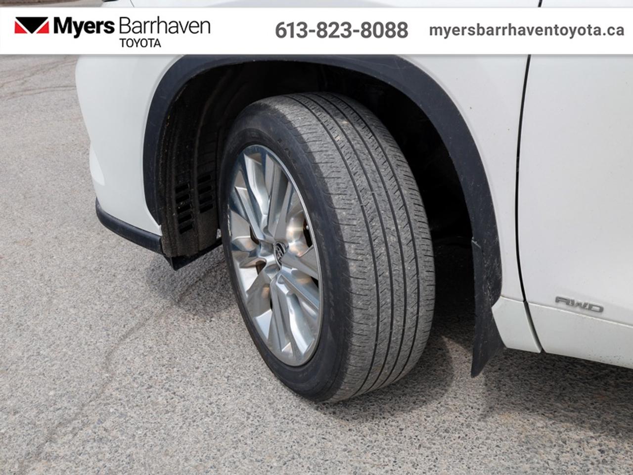 2024 Toyota Highlander Hybrid Limited  - Leather Seats - $395 B/W Photo