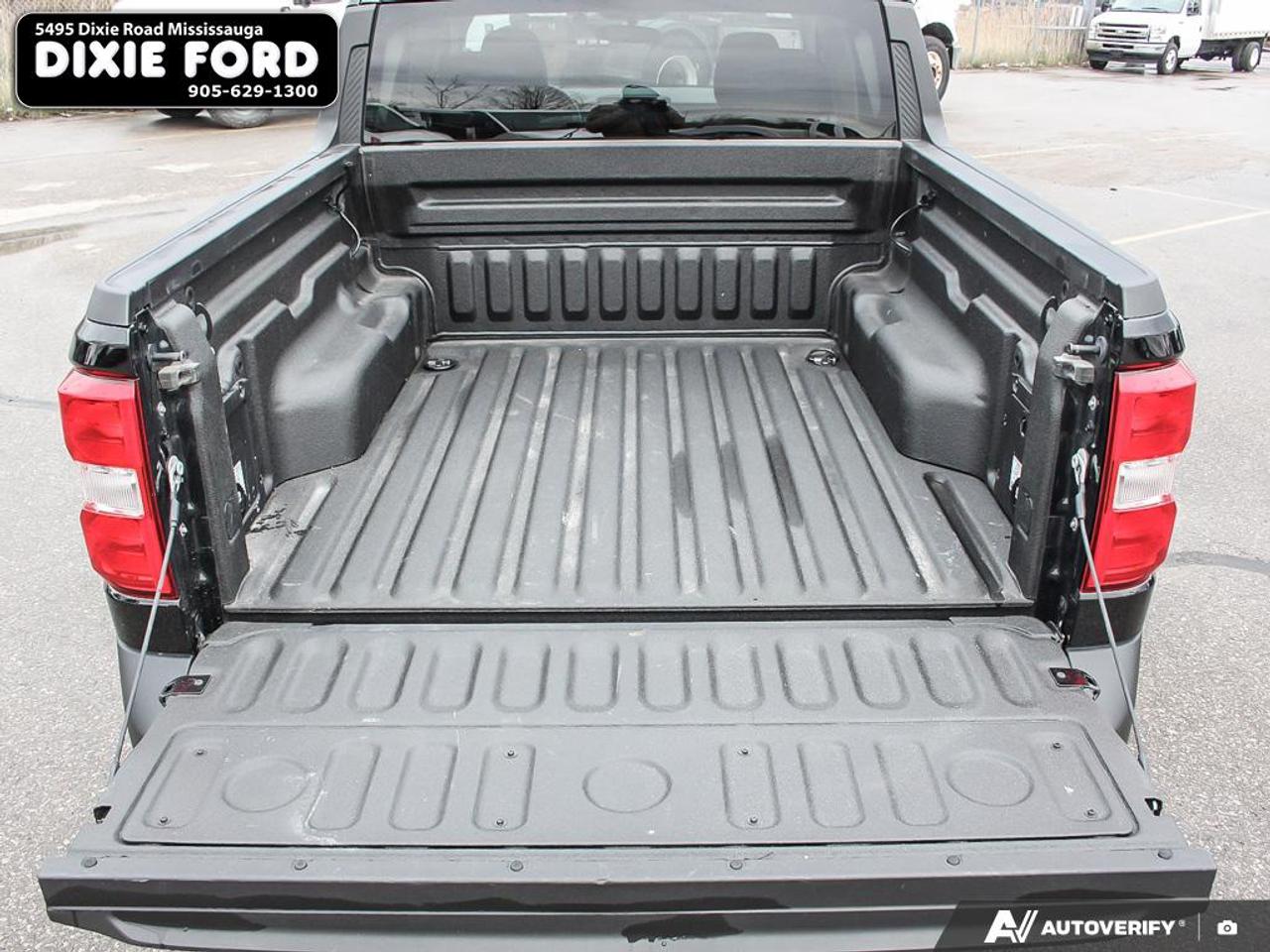 2023 Ford Maverick XLT Photo
