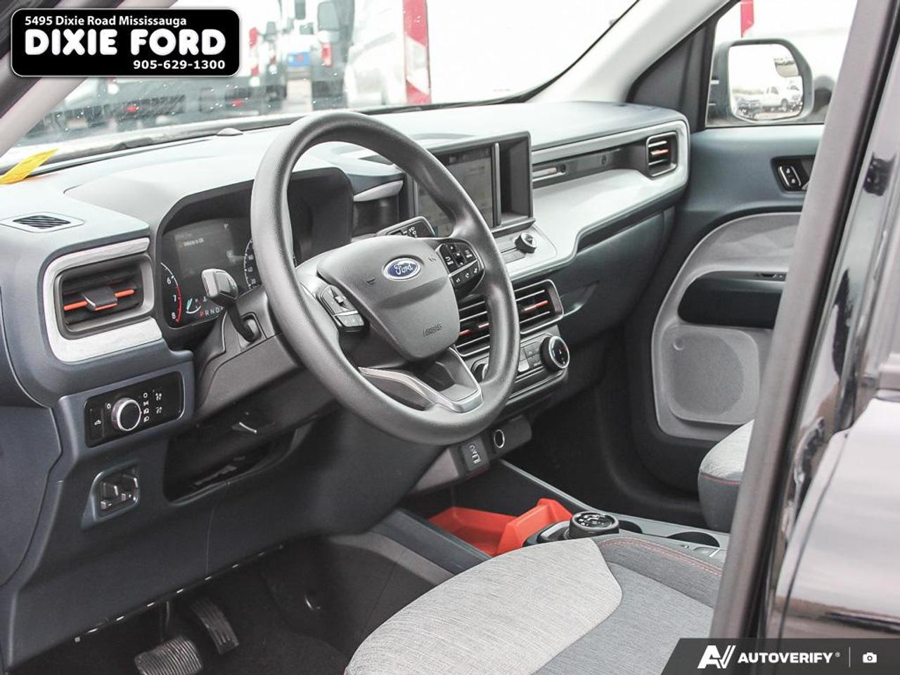 2023 Ford Maverick XLT Photo