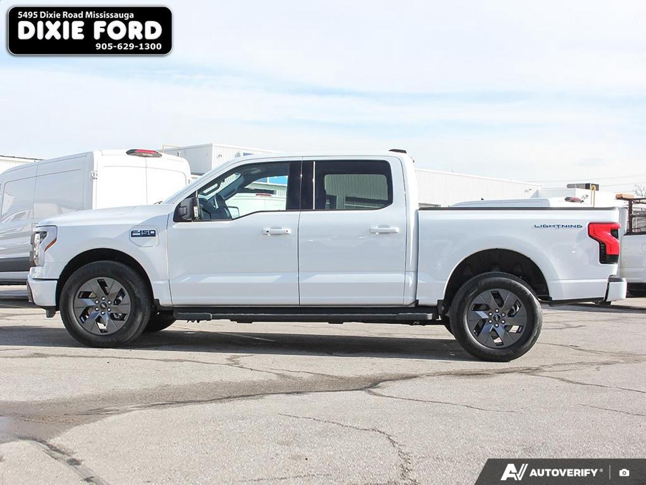 2025 Ford F-150 Lightning Flash Photo