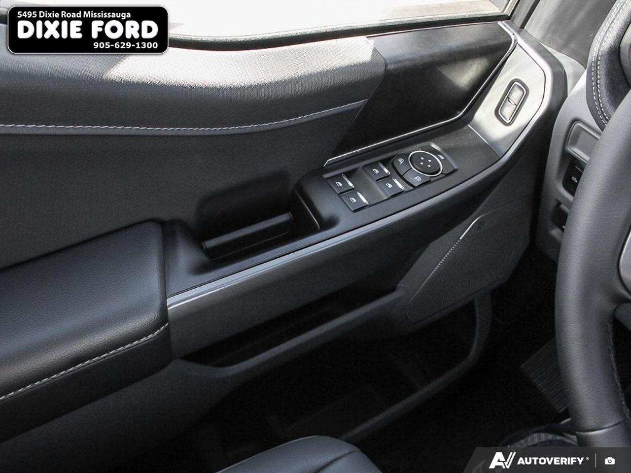 2025 Ford F-150 Lightning Flash Photo