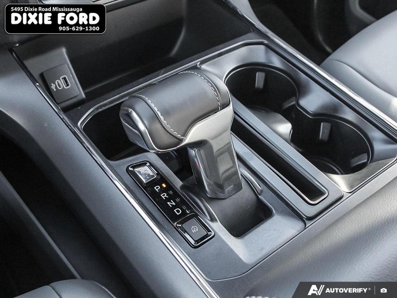 2025 Ford F-150 Lightning Flash Photo