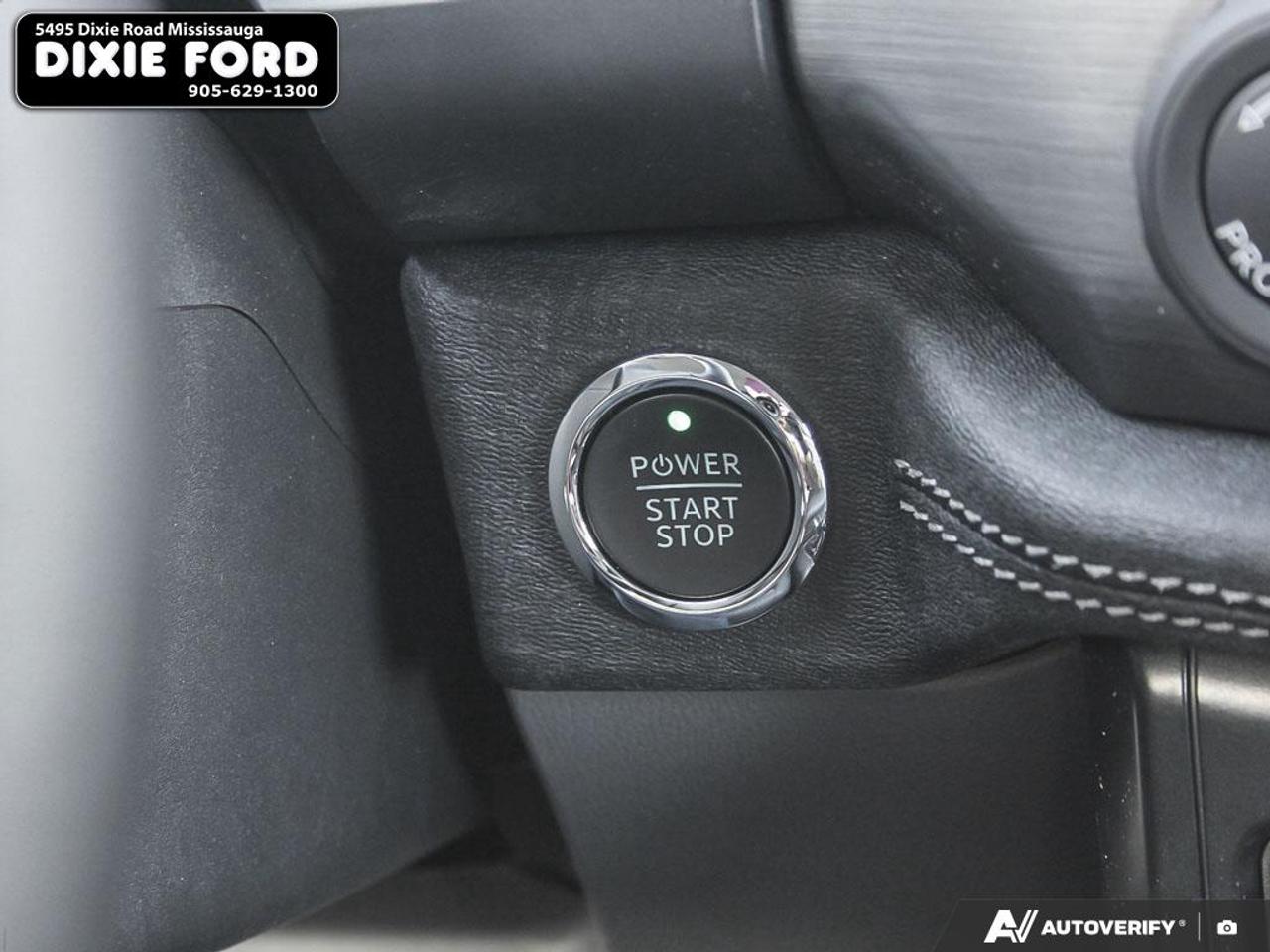 2025 Ford F-150 Lightning Flash Photo