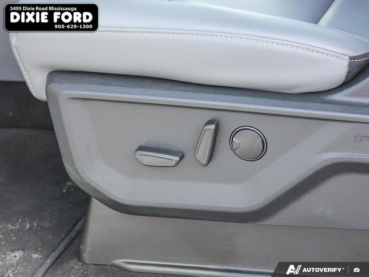 2025 Ford F-150 Lightning Flash Photo