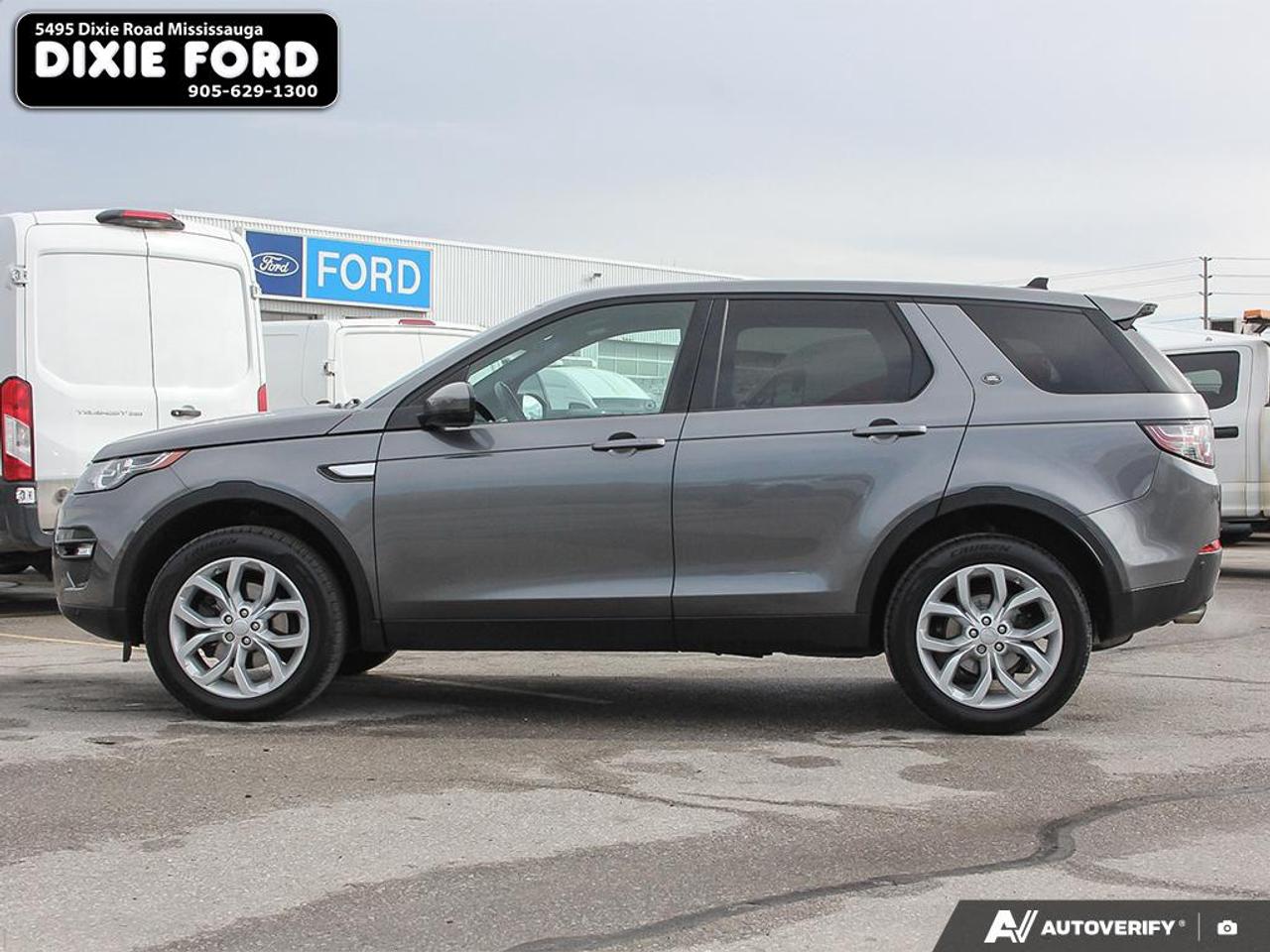 2016 Land Rover Discovery Sport HSE Photo