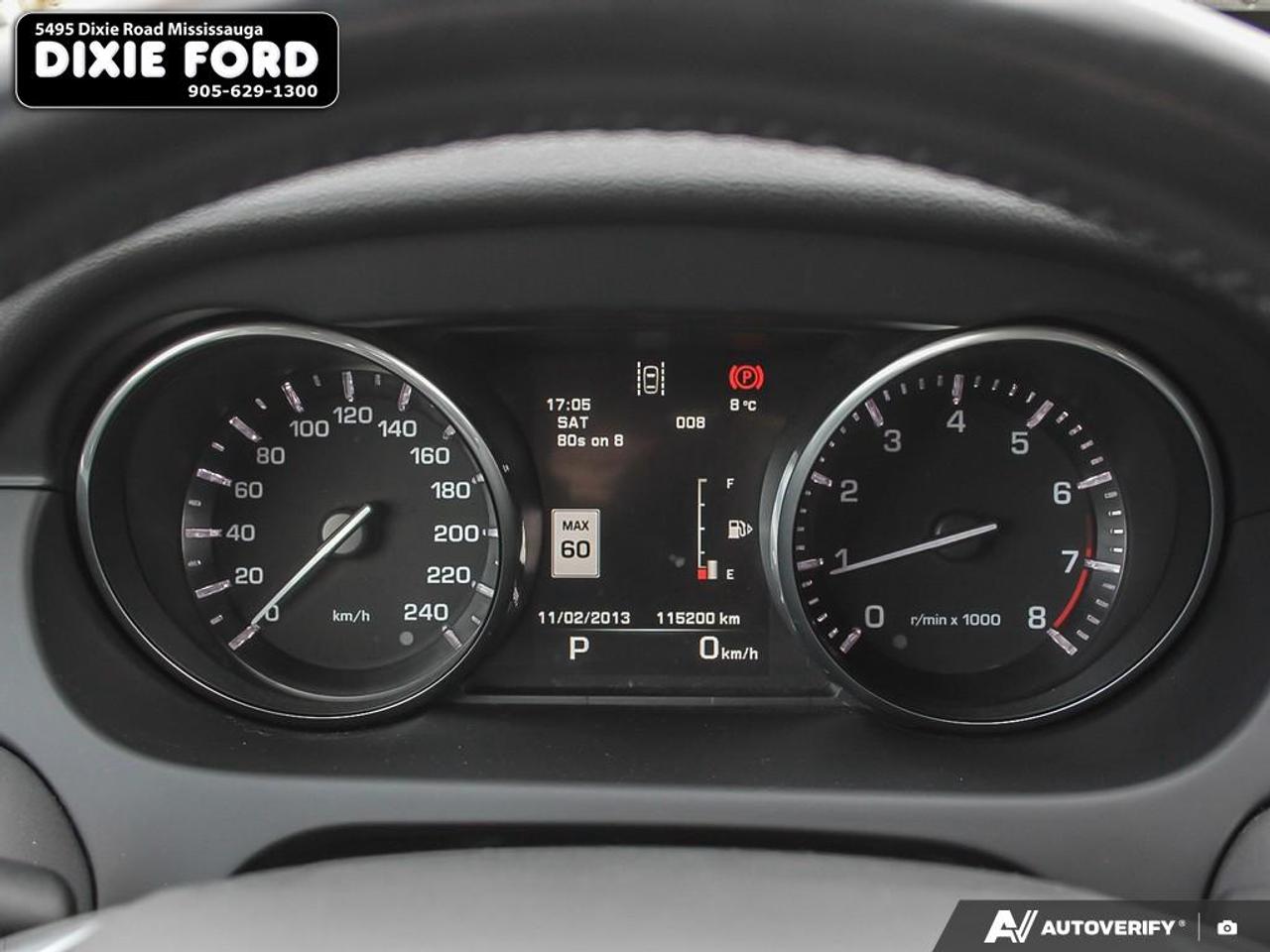 2016 Land Rover Discovery Sport HSE Photo
