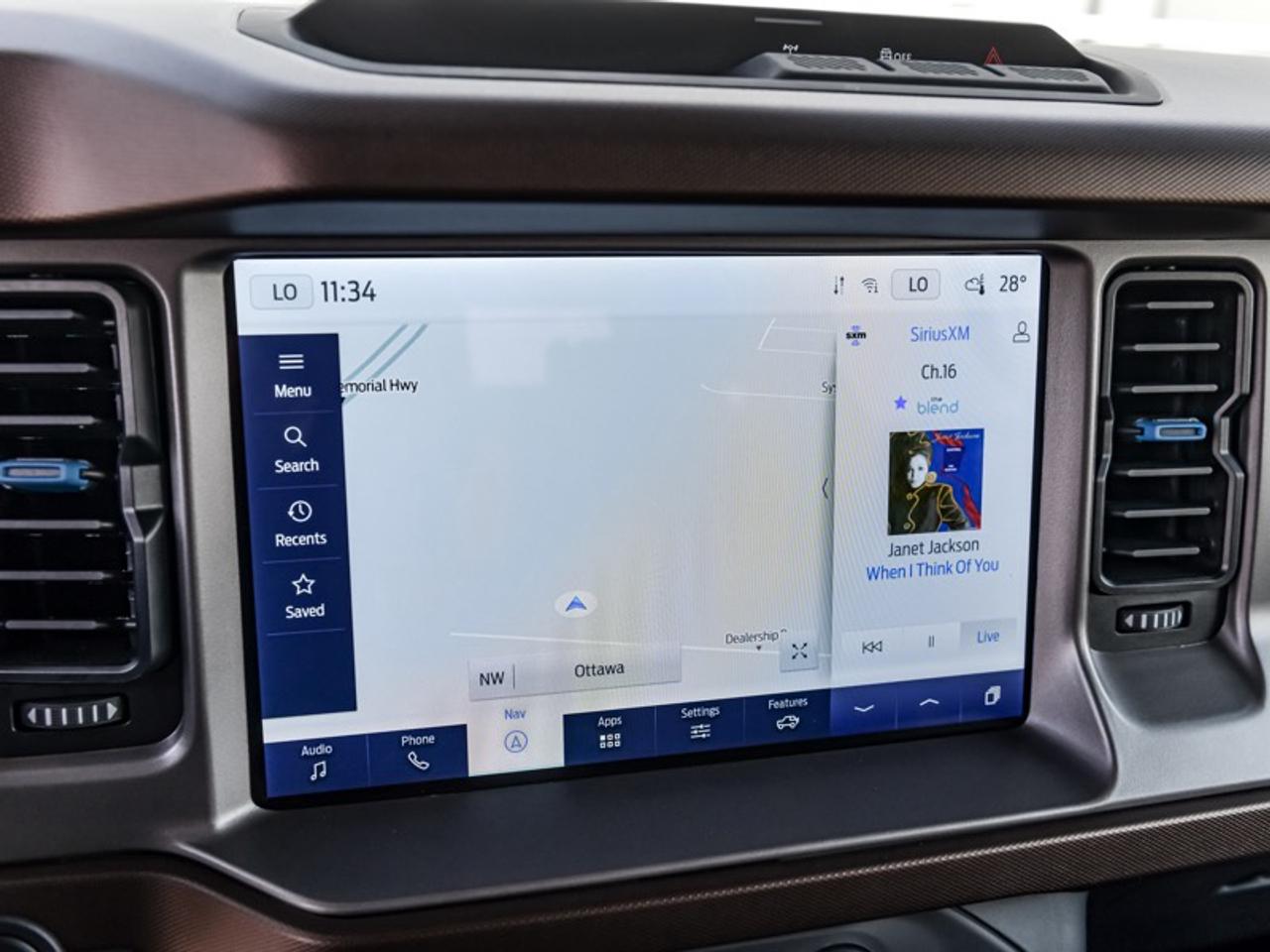 2022 Ford Bronco Outer Banks Photo