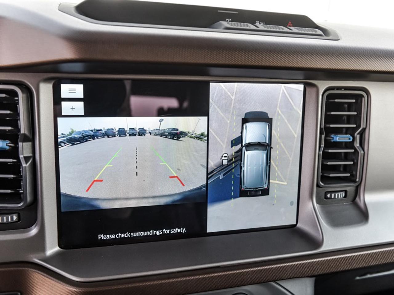 2022 Ford Bronco Outer Banks Photo