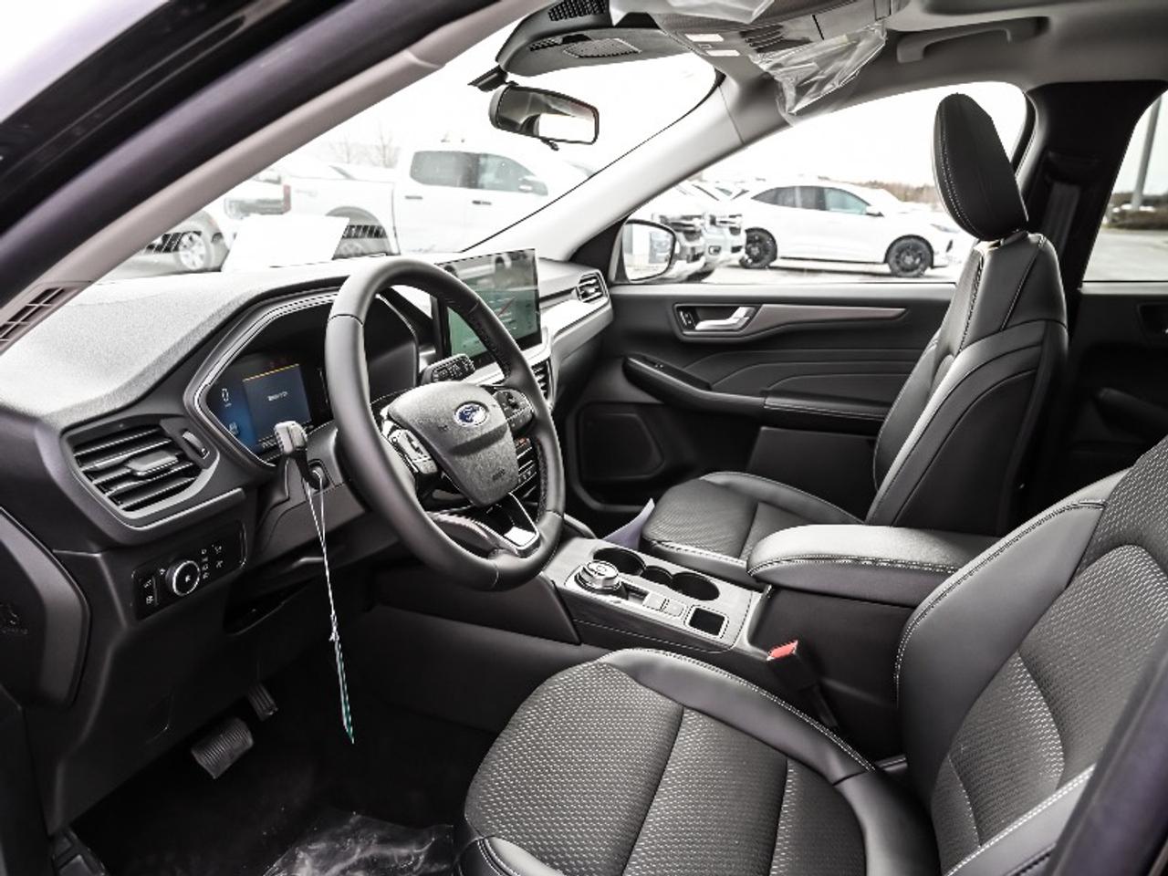 2025 Ford Escape PHEV Photo