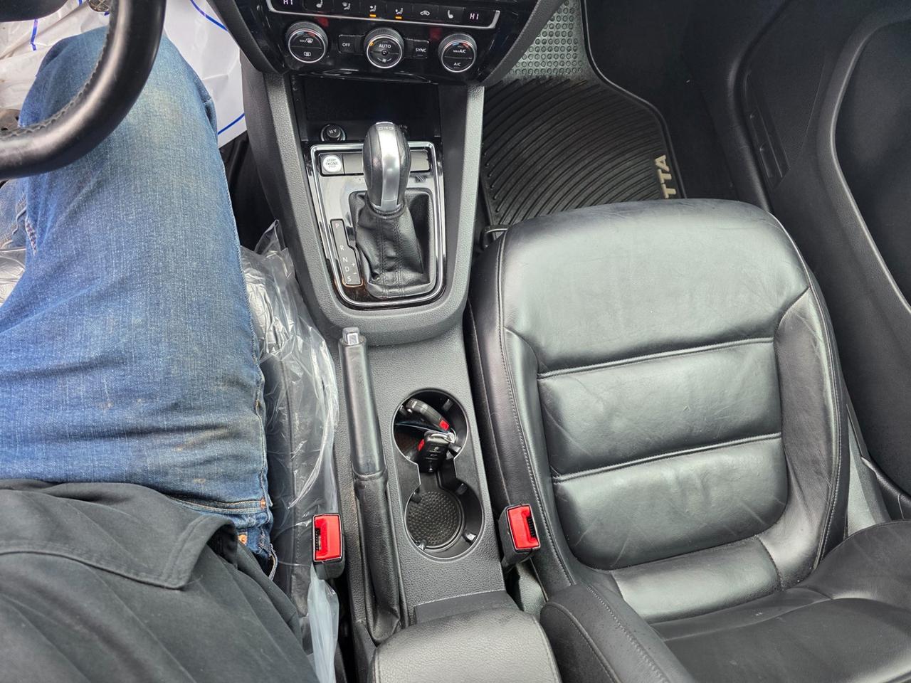 2015 Volkswagen Jetta TDI Photo