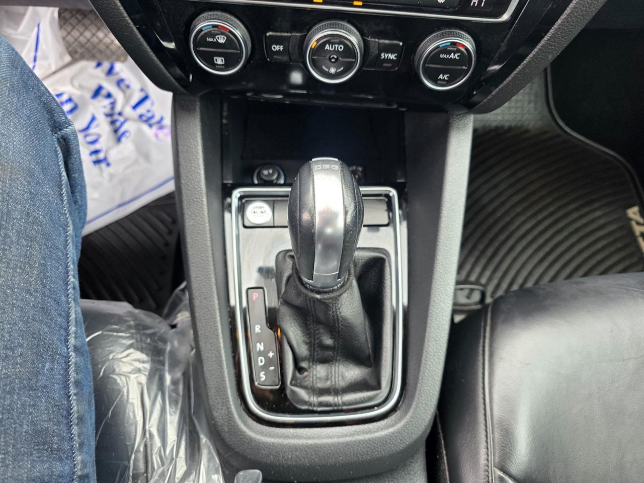 2015 Volkswagen Jetta TDI Photo