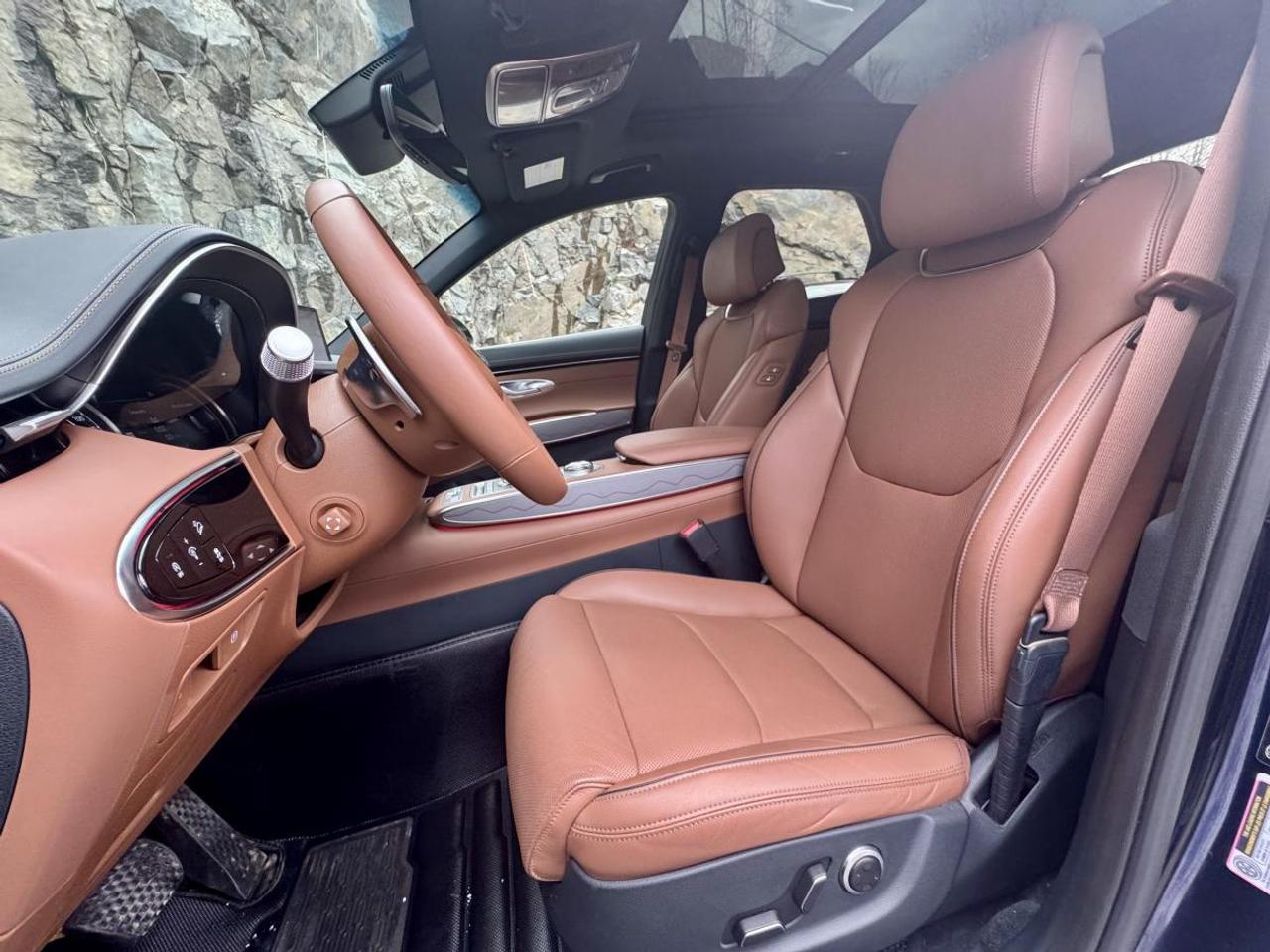 2025 Genesis GV70 2.5T Advanced Photo