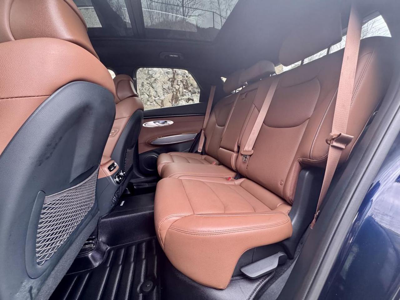 2025 Genesis GV70 2.5T Advanced Photo