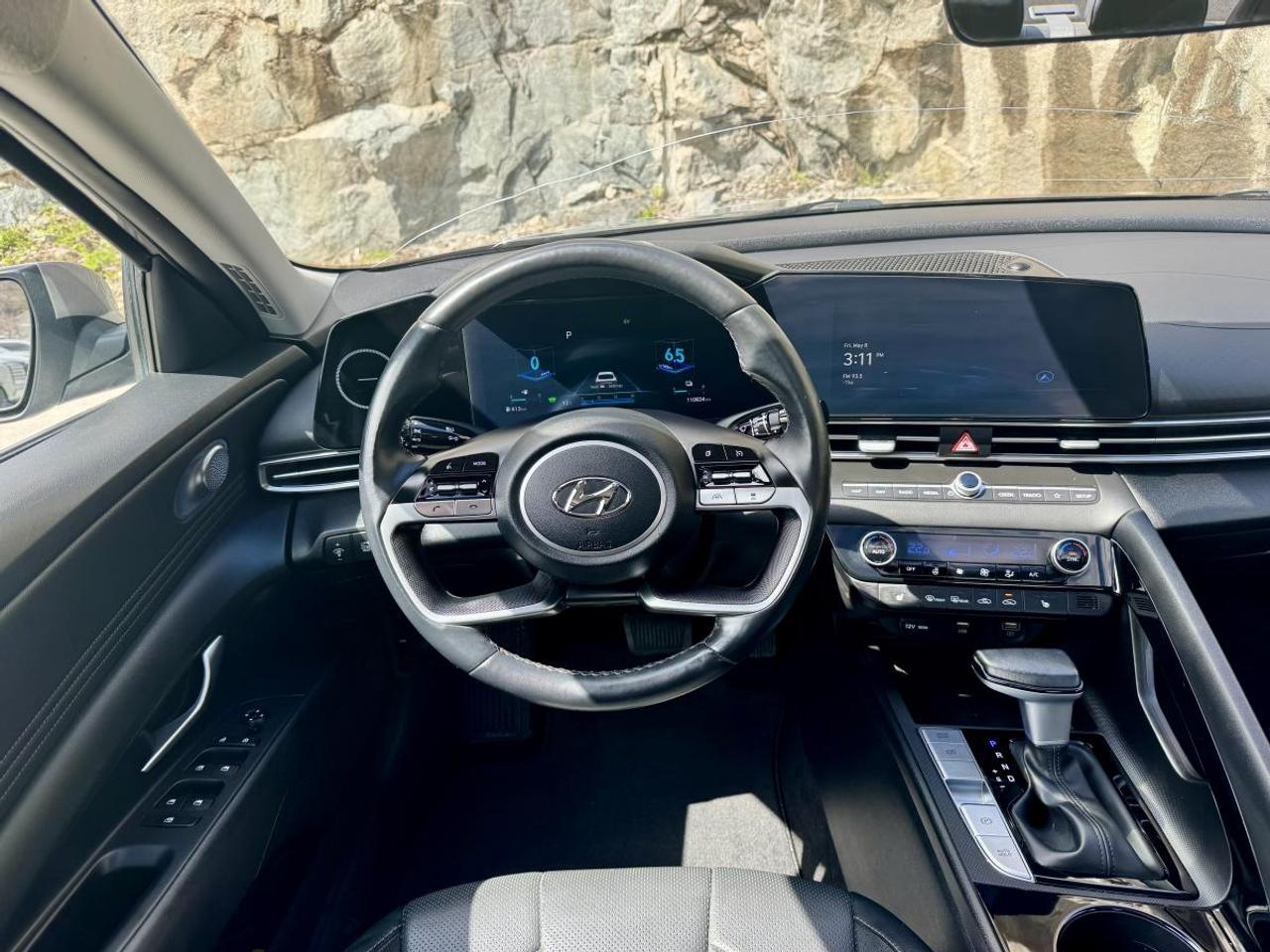 2023 Hyundai Elantra Hybrid Luxury Photo