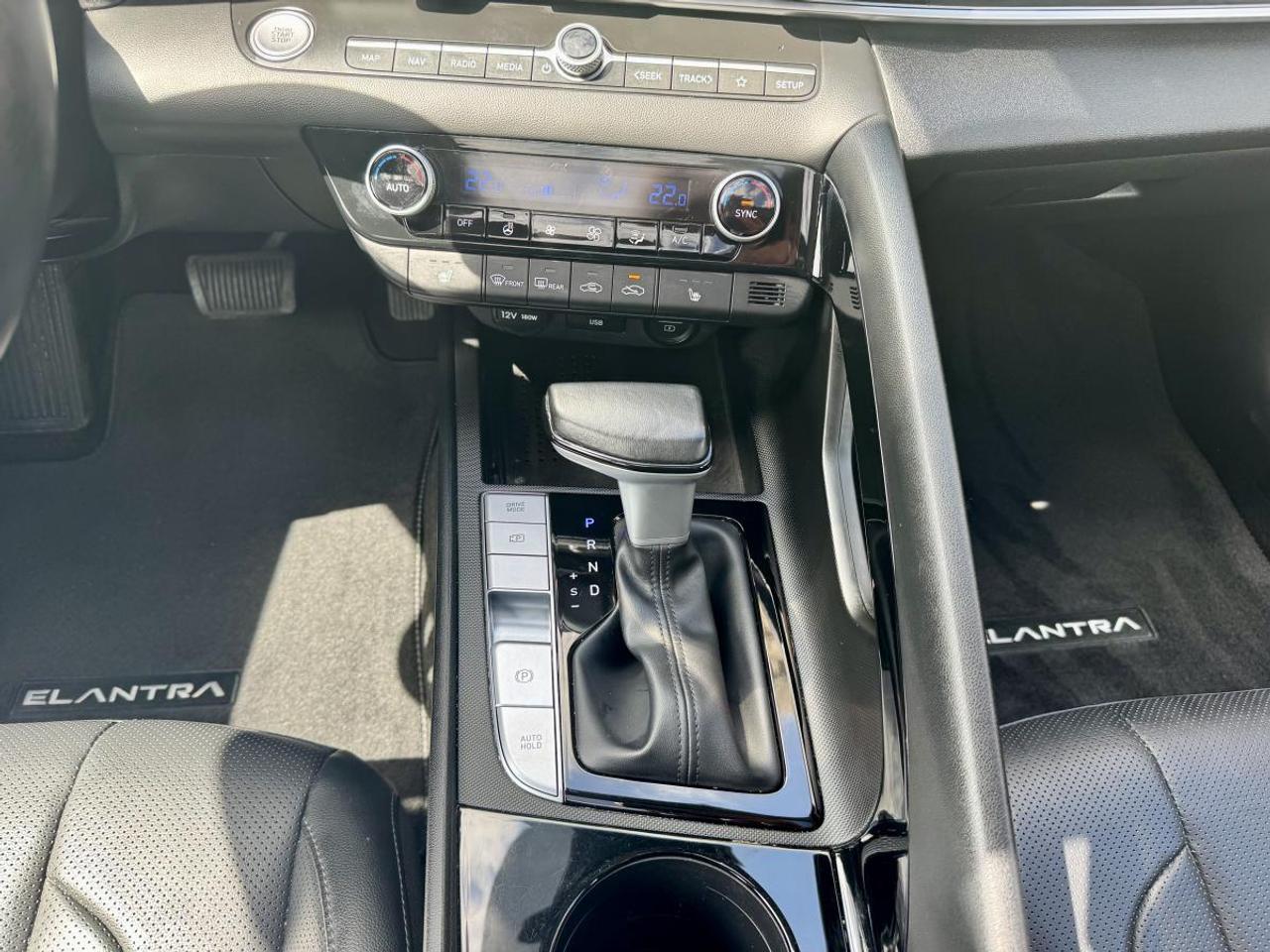 2023 Hyundai Elantra Hybrid Luxury Photo