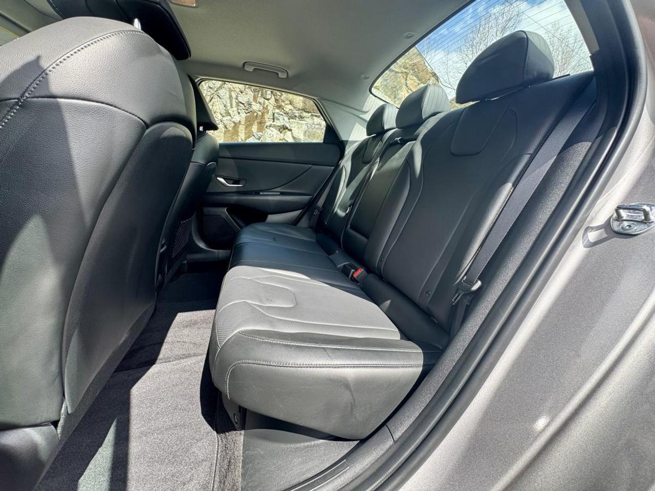 2023 Hyundai Elantra Hybrid Luxury Photo