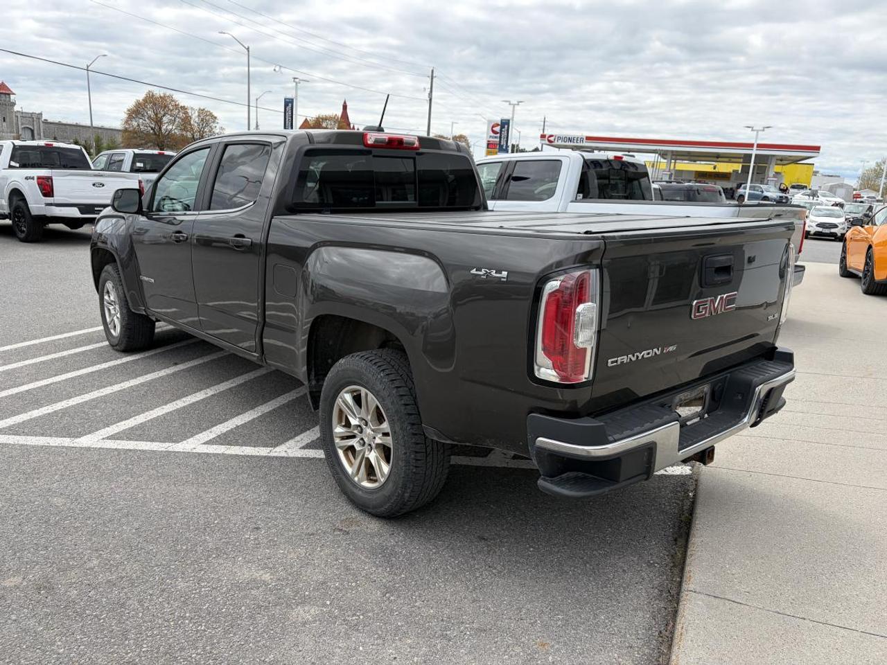 2019 GMC Canyon 4WD SLE Photo