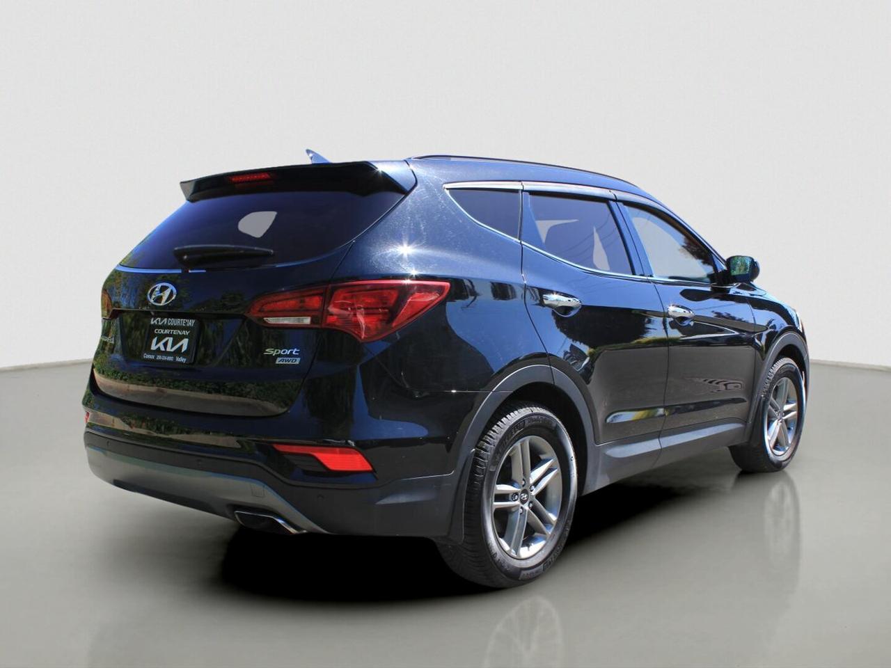 Used 2017 Hyundai Santa Fe Sport AWD 4dr 2.4L Premium for sale in Courtenay, BC