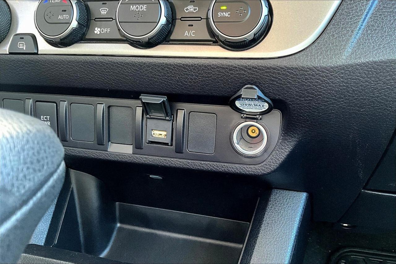2023 Toyota Tacoma | 4x4 | 3.5L V6 | Double Cab | North Bay | Photo