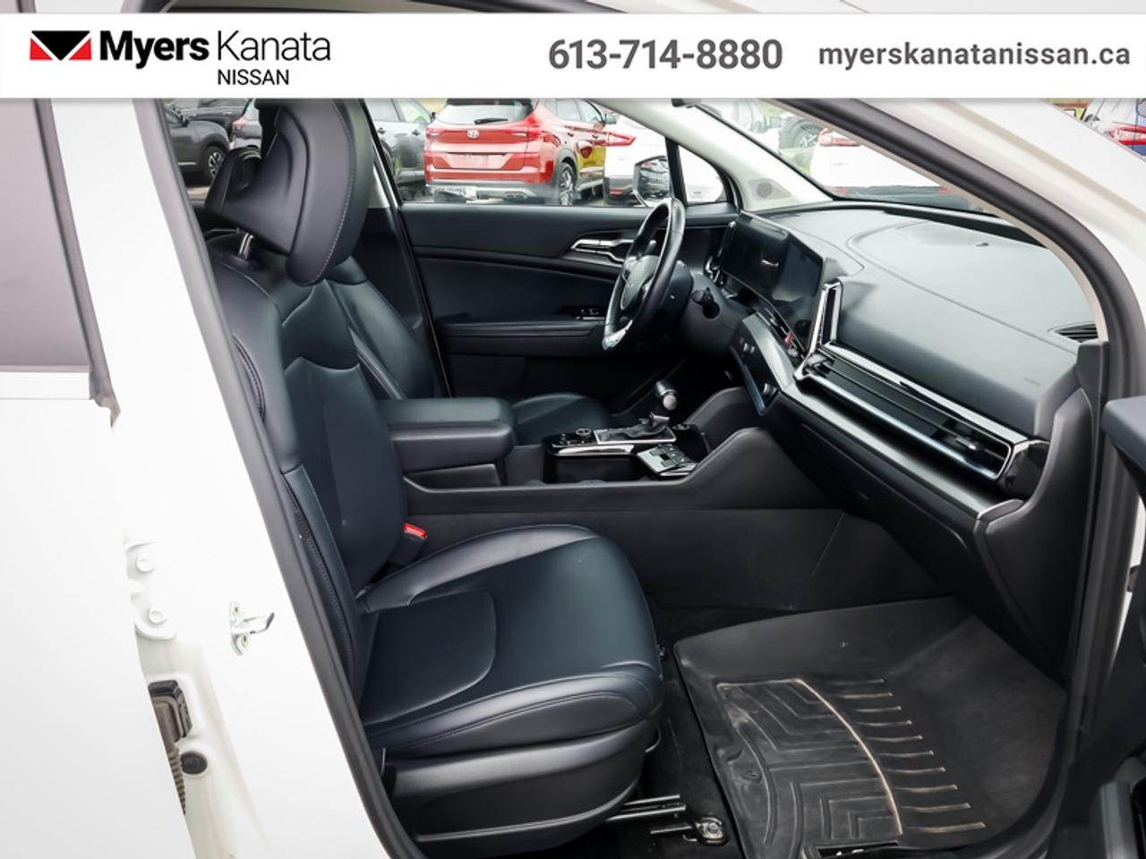 2023 Kia Sportage EX  - Sunroof -  Navigation - $178 B/W Photo