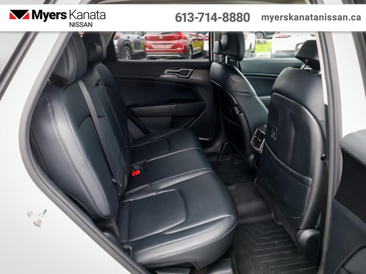 2023 Kia Sportage EX  - Sunroof -  Navigation - $178 B/W Photo