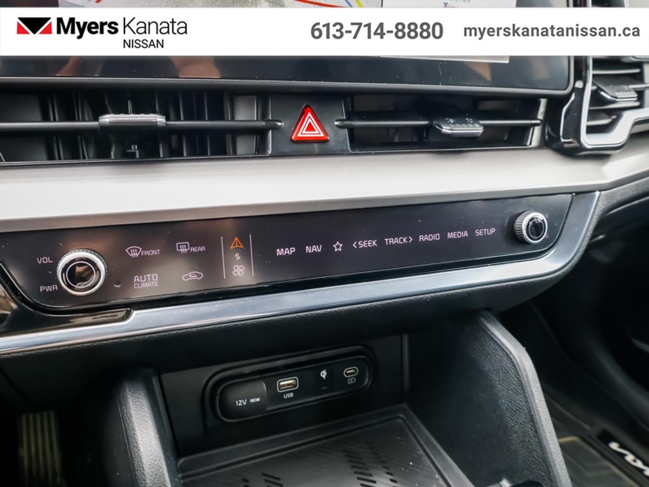2023 Kia Sportage EX  - Sunroof -  Navigation - $178 B/W Photo