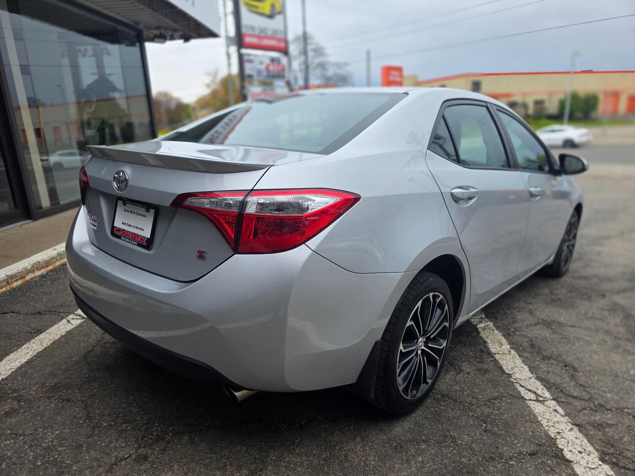 2016 Toyota Corolla Accident Free | LOW KMS | Sunroof | Heated Seats | Backup Camera Photo