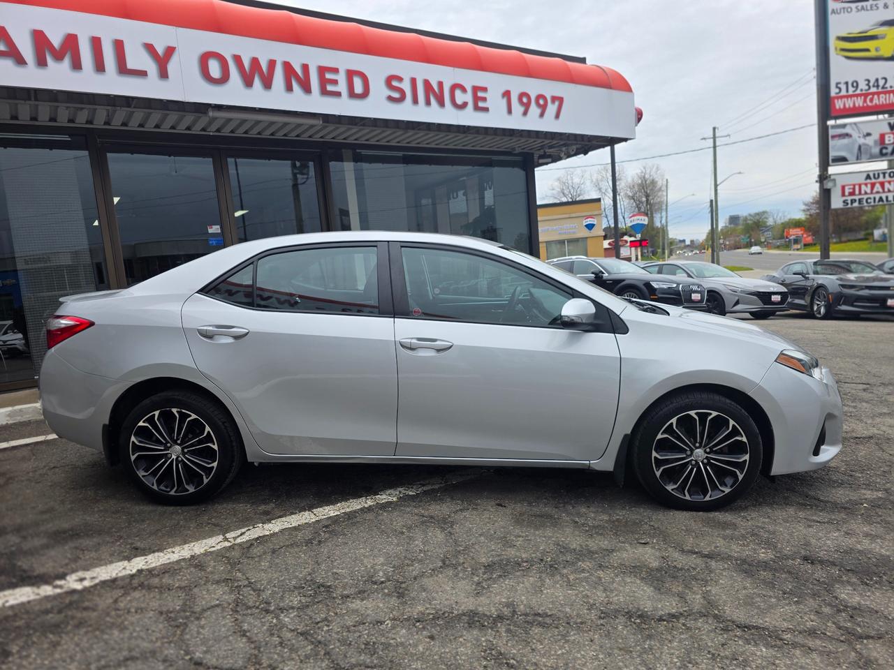 2016 Toyota Corolla Accident Free | LOW KMS | Sunroof | Heated Seats | Backup Camera Photo