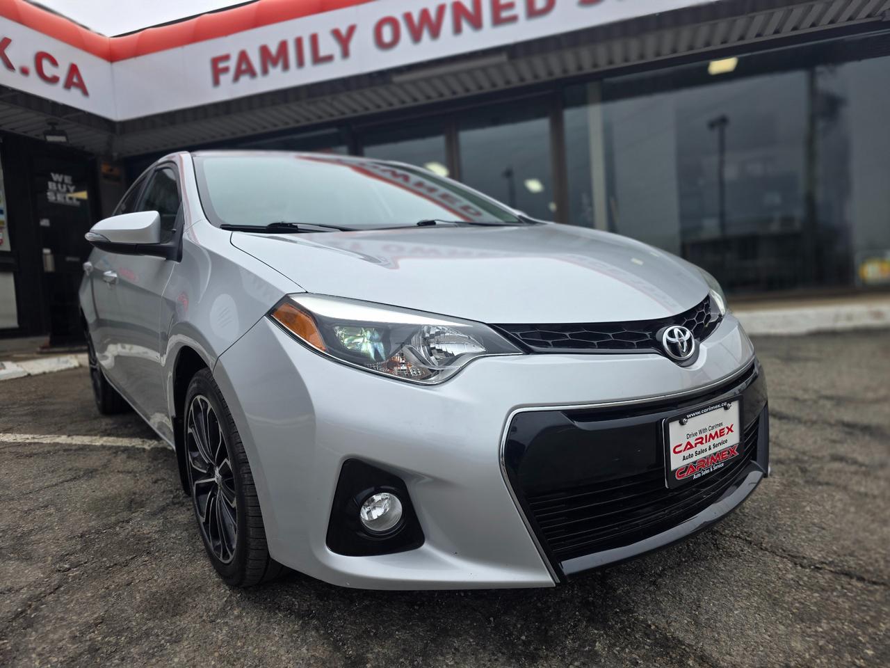 2016 Toyota Corolla Accident Free | LOW KMS | Sunroof | Heated Seats | Backup Camera Photo