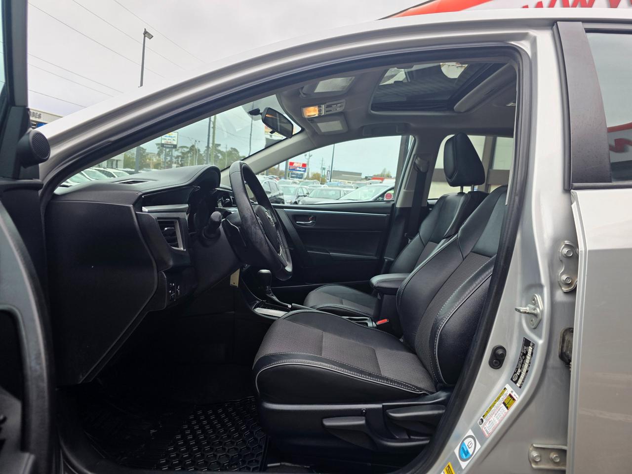 2016 Toyota Corolla Accident Free | LOW KMS | Sunroof | Heated Seats | Backup Camera Photo