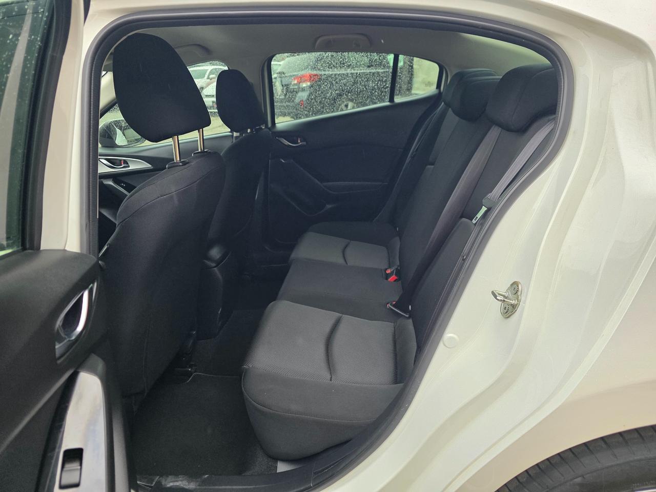2018 Mazda MAZDA3 GX NEW ARRIVAL | PLEASE CALL AHEAD Photo