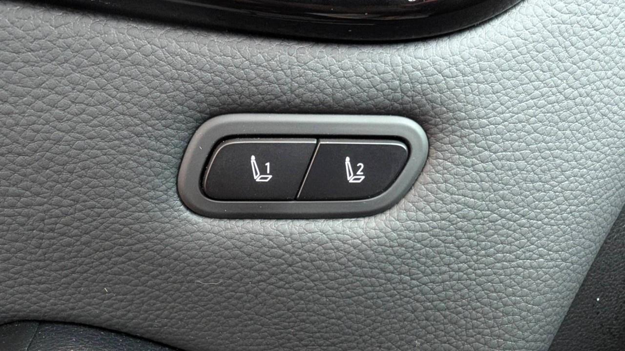 2024 Kia Seltos SX AWD w/Brown Interior Photo