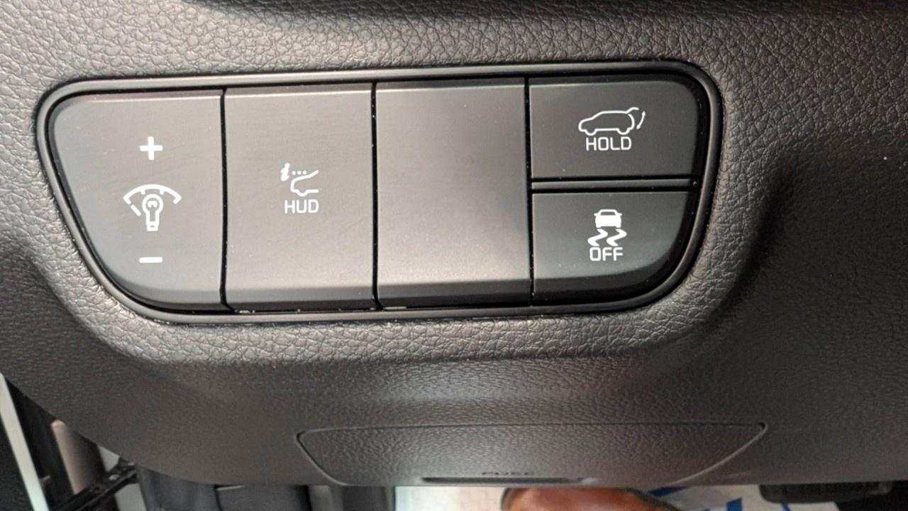 2024 Kia Seltos SX AWD w/Brown Interior Photo