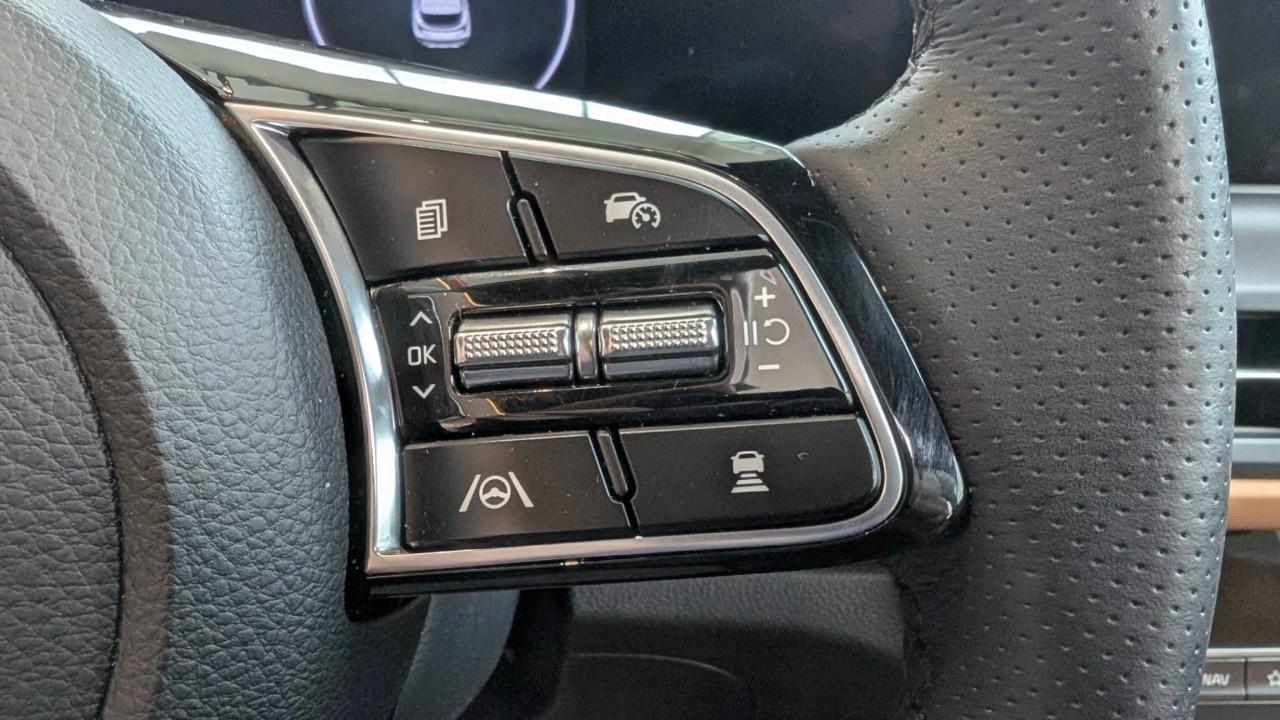 2024 Kia Seltos SX AWD w/Brown Interior Photo