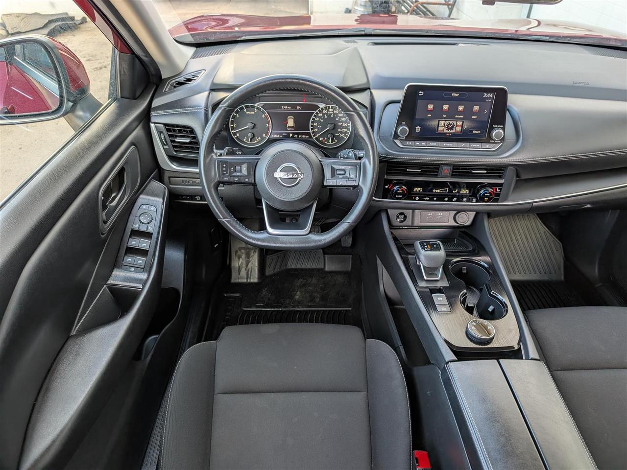 2024 Nissan Rogue S AWD - CARPLAY - REV CAM - REMOTE STARTER Photo