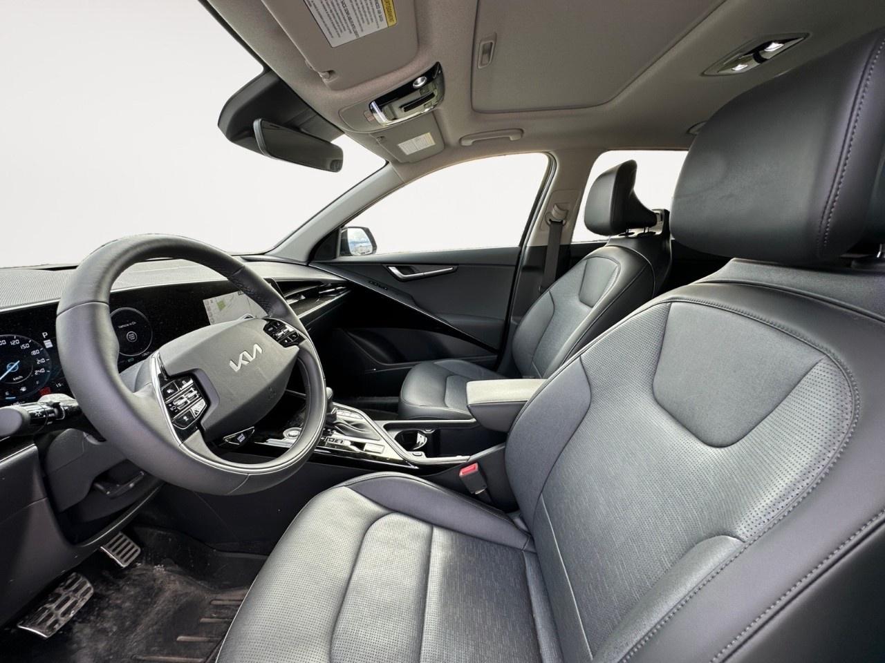 2025 Kia NIRO SX FWD Photo