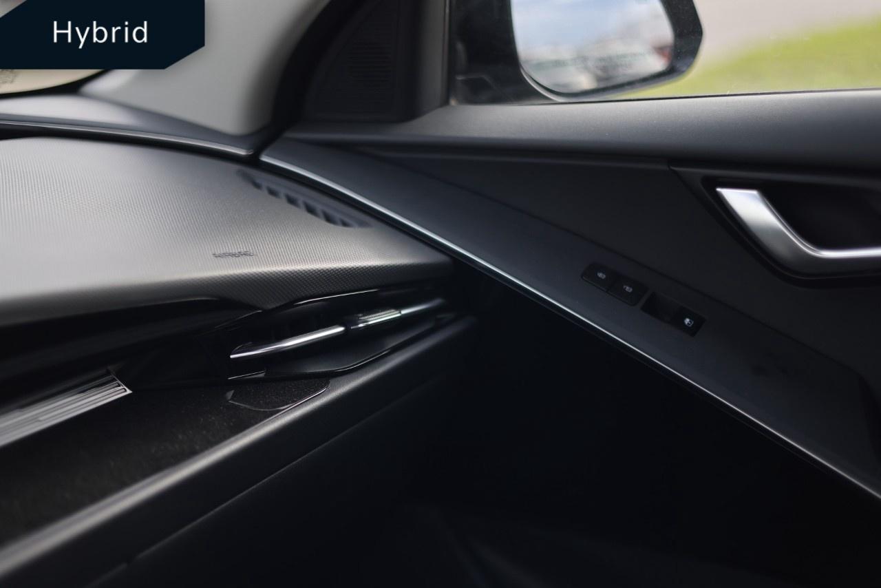 2025 Kia NIRO SX FWD Photo