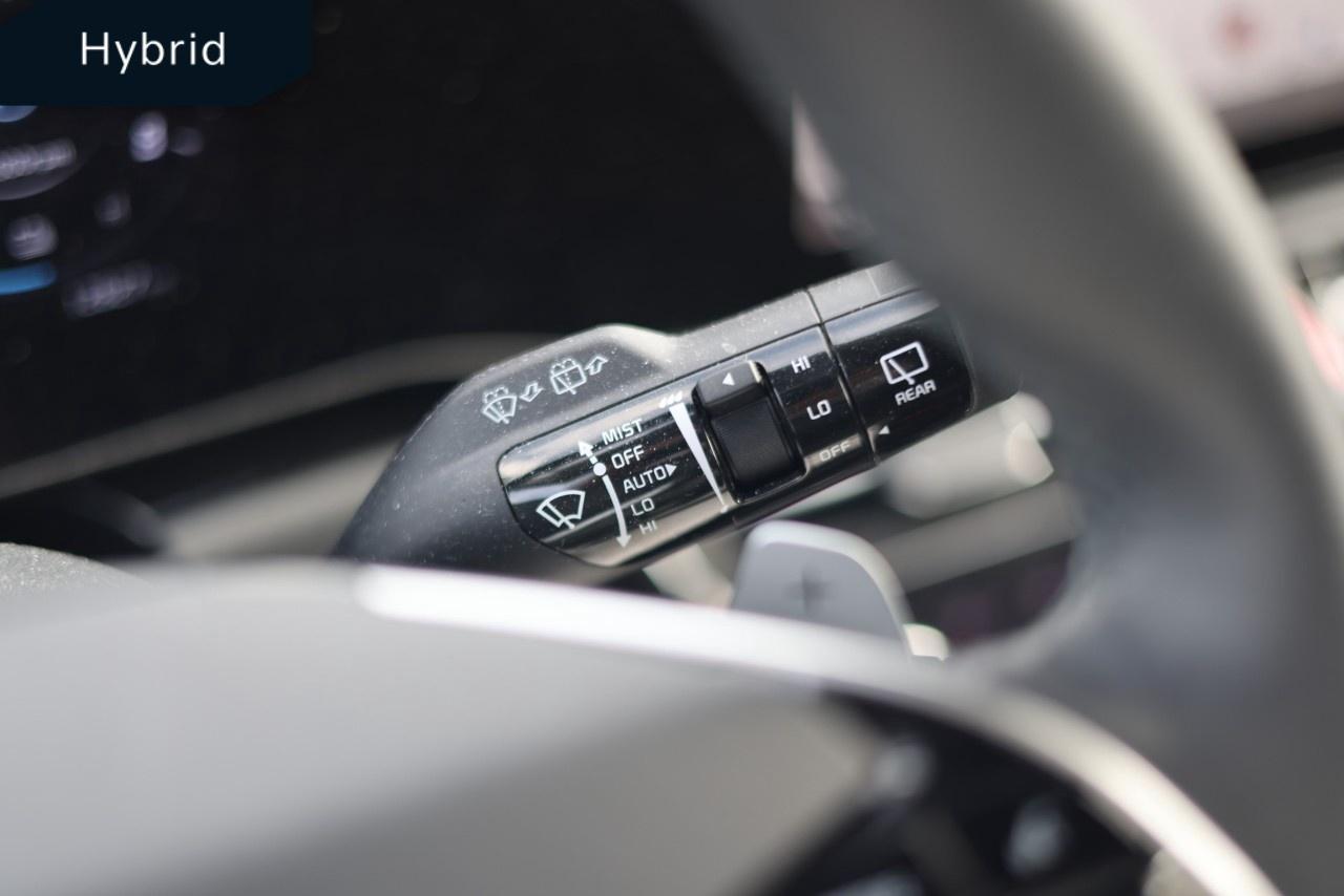 2025 Kia NIRO SX FWD Photo