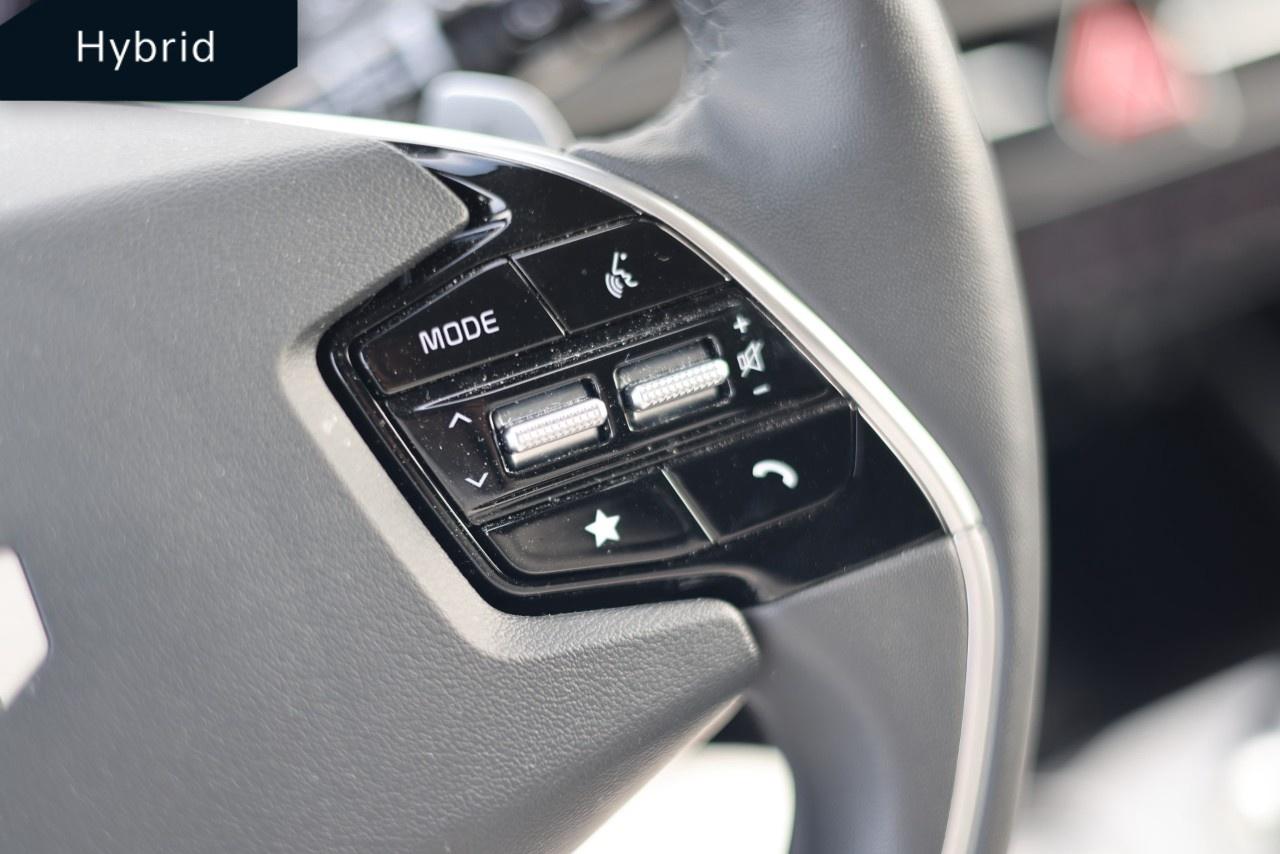 2025 Kia NIRO SX FWD Photo